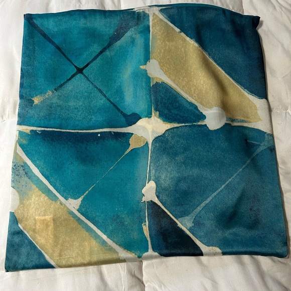 West Elm 100% Silk Watercolor Pillow Cover 20x20 - Picture 1 of 4